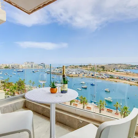 Stunning With Valletta And Harbour Views Apartment Sliema