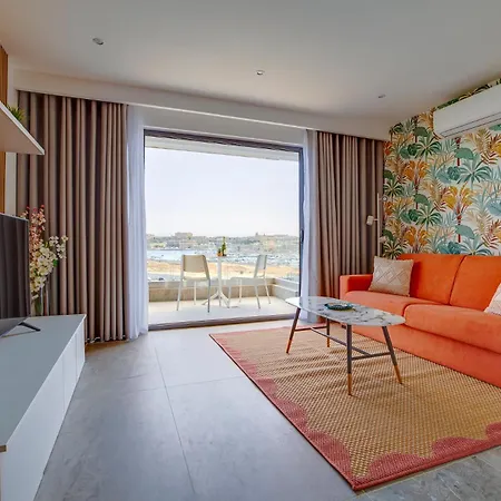 Stunning With Valletta And Harbour Views Sliema