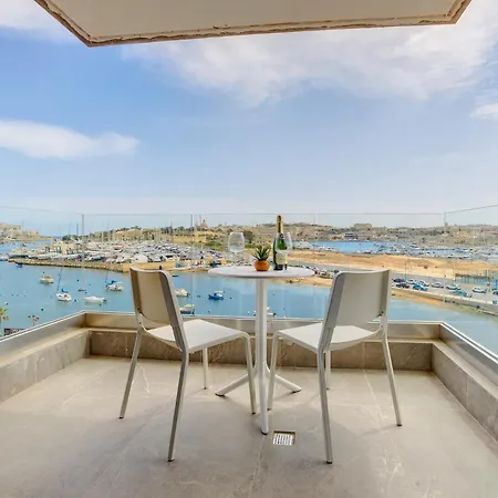 Stunning With Valletta And Harbour Views Apartment *
